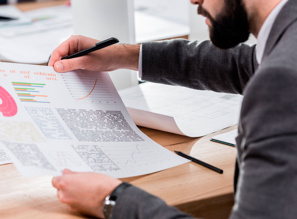 Asesoría en estudio y análisis
                          psicológico de casos